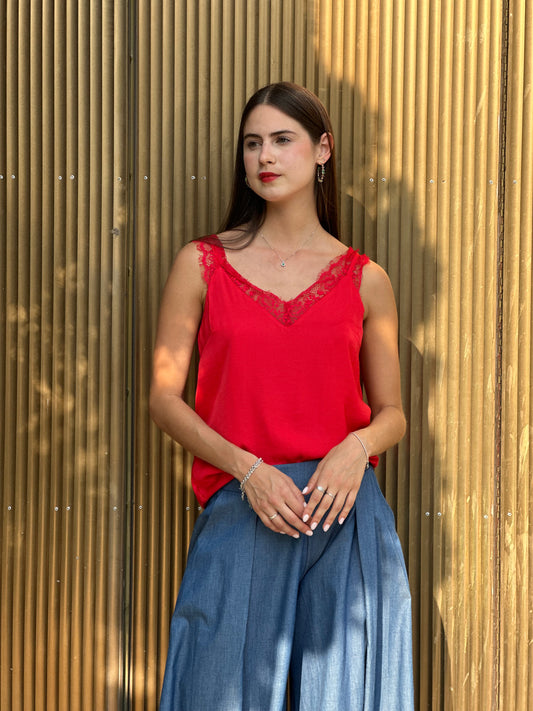 Blusa con Cuello Eyelash