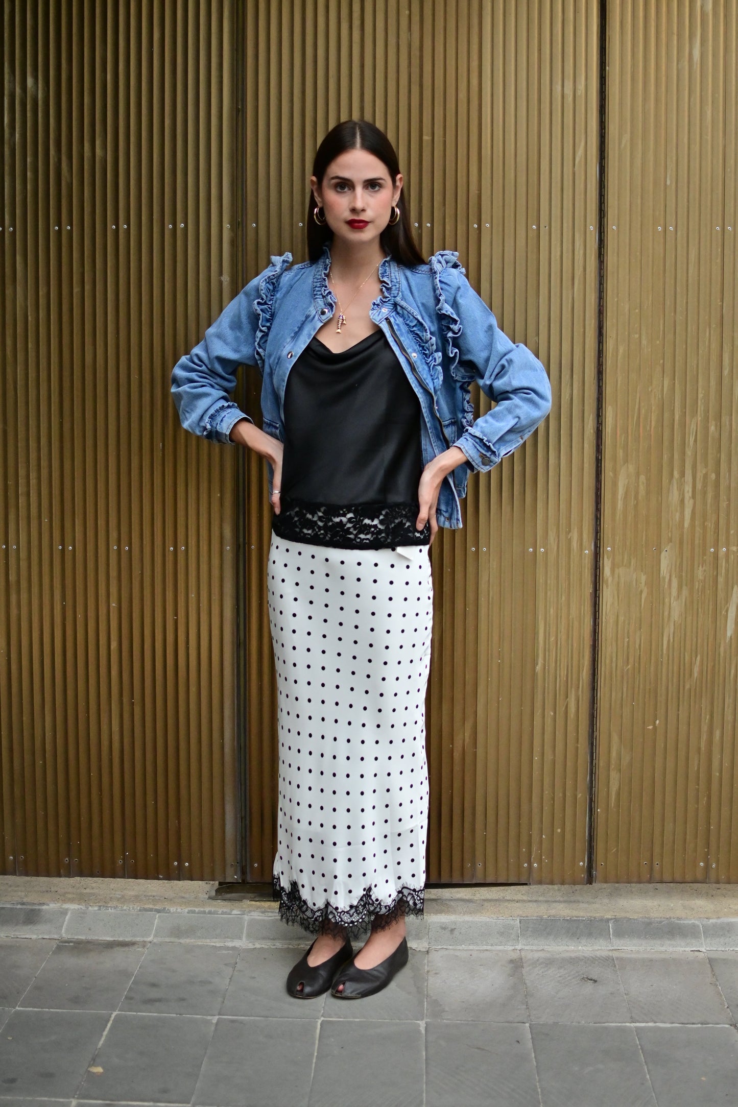 Falda blanca con lunares